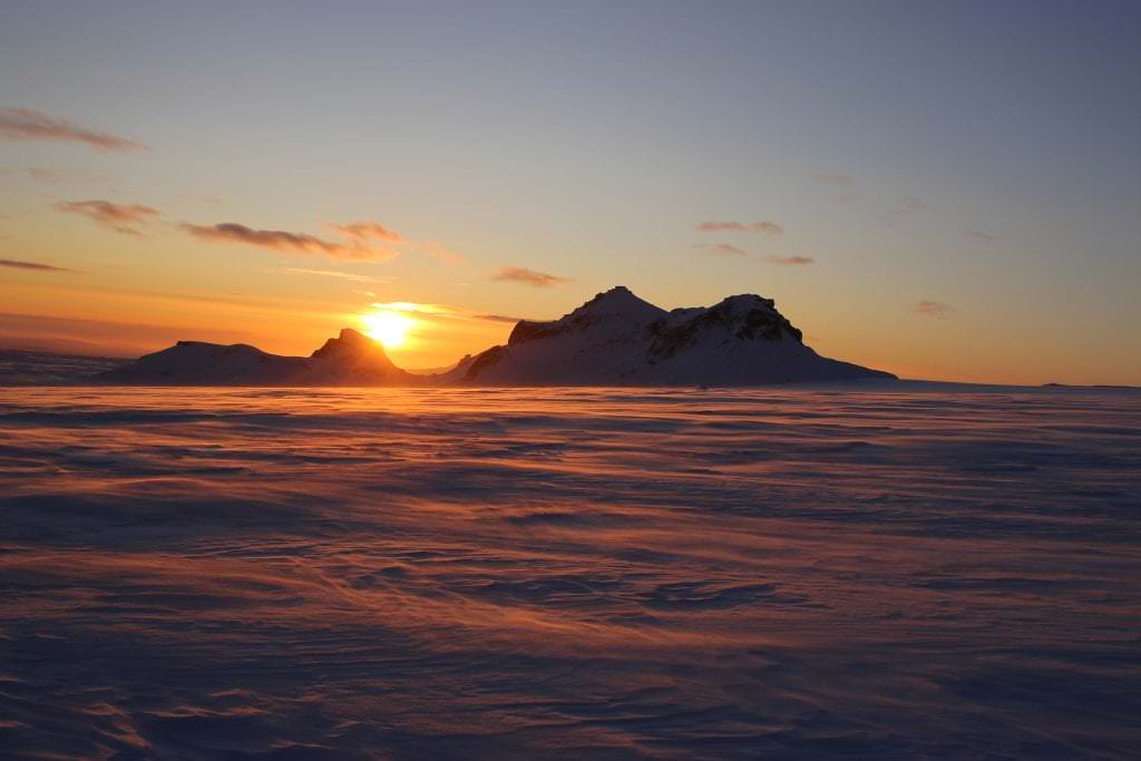 Glacier sunset - Iceland's Glaciers